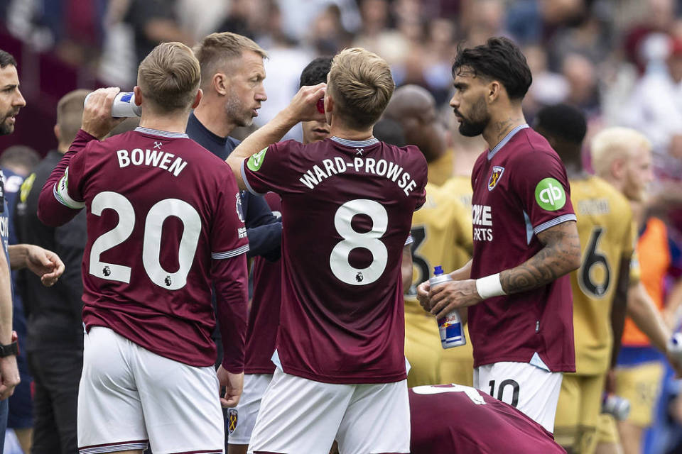 门将关键扑救震惊全场，堪称神扑