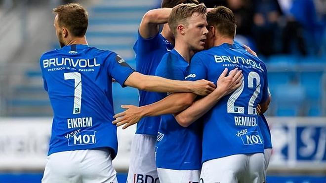 更是对团队 更是对团队